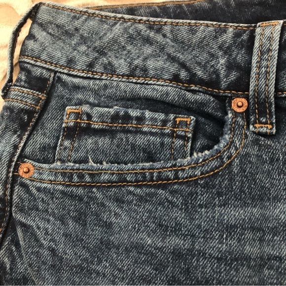 Old Navy OG Straight Leg  High Rise Acid Wash Jeans in size 20 w/ slim pockets - Picture 6 of 7